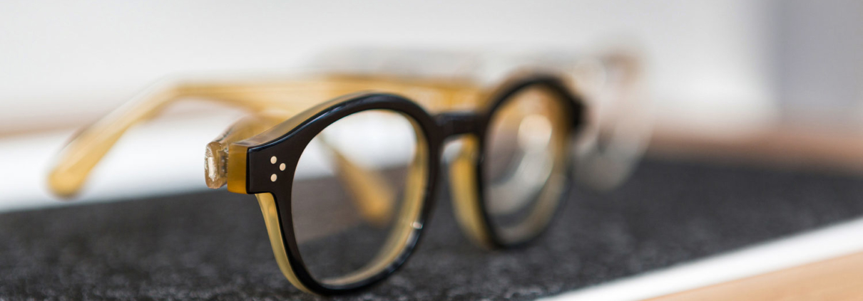 produkte-kontaktlinsen-brillenpflege-fassungen